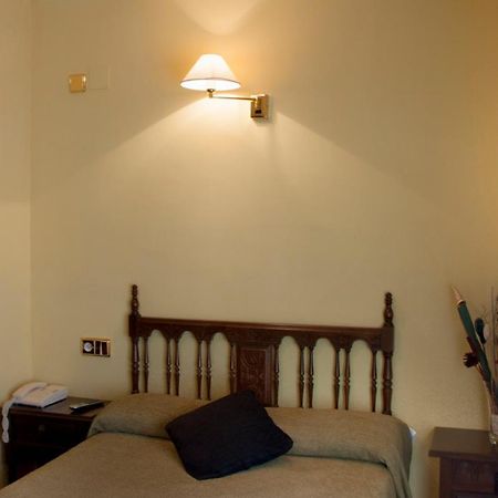 Hotel A Nieu Jaca Ngoại thất bức ảnh