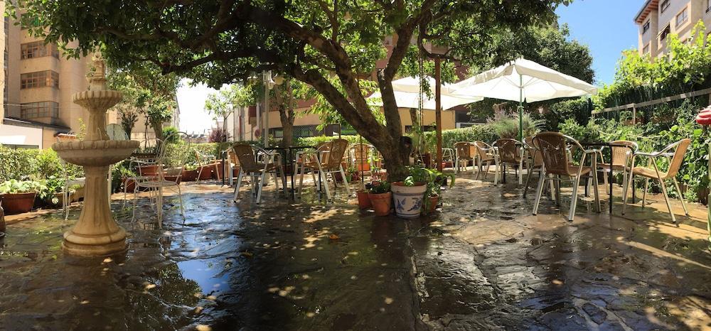 Hotel A Nieu Jaca Ngoại thất bức ảnh