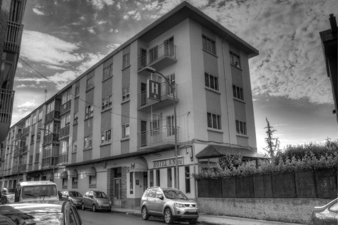 Hotel A Nieu Jaca Ngoại thất bức ảnh