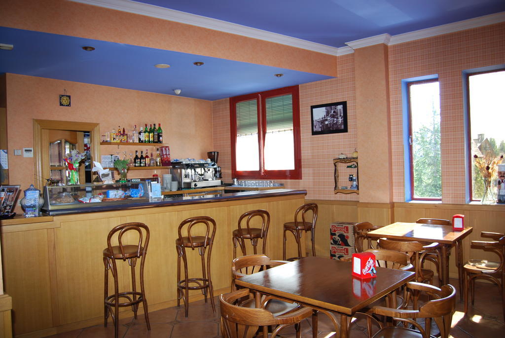 Hotel A Nieu Jaca Ngoại thất bức ảnh